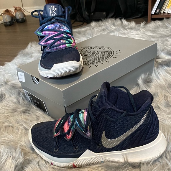 Kyrie 5 multi color metallic silver - Picture 3 of 8